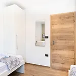 Apartman Capraria Appartments In Historic Center, With Private Parking Koper