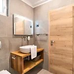 Capraria Appartments In Historic Center, With Private Parking Apartman
