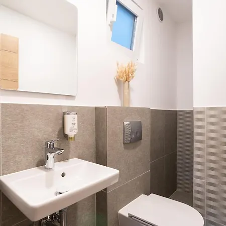 Capraria Appartments In Historic Center, With Private Parking