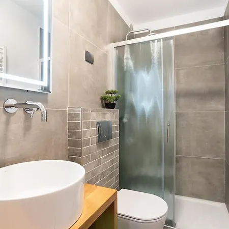 Capraria Appartments In Historic Center, With Private Parking Koper